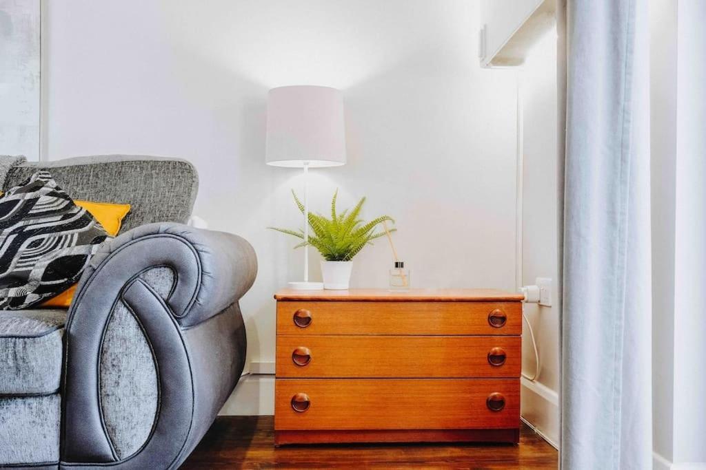 Smart-Home In Original Victorian Building 布里斯托 外观 照片